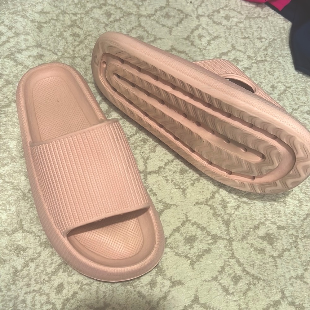 Pink Cloud Slides - Picture 3 of 3